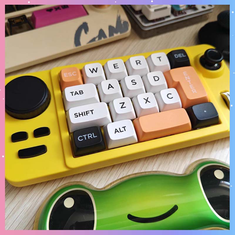 K811 有線ゲーミングキーボード 19キー RGB バック - Gaming Keyboard 1 Hand のレビューと価格